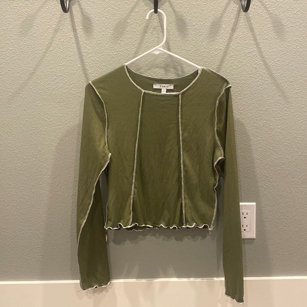 Long sleeve crop! Size M! Green!